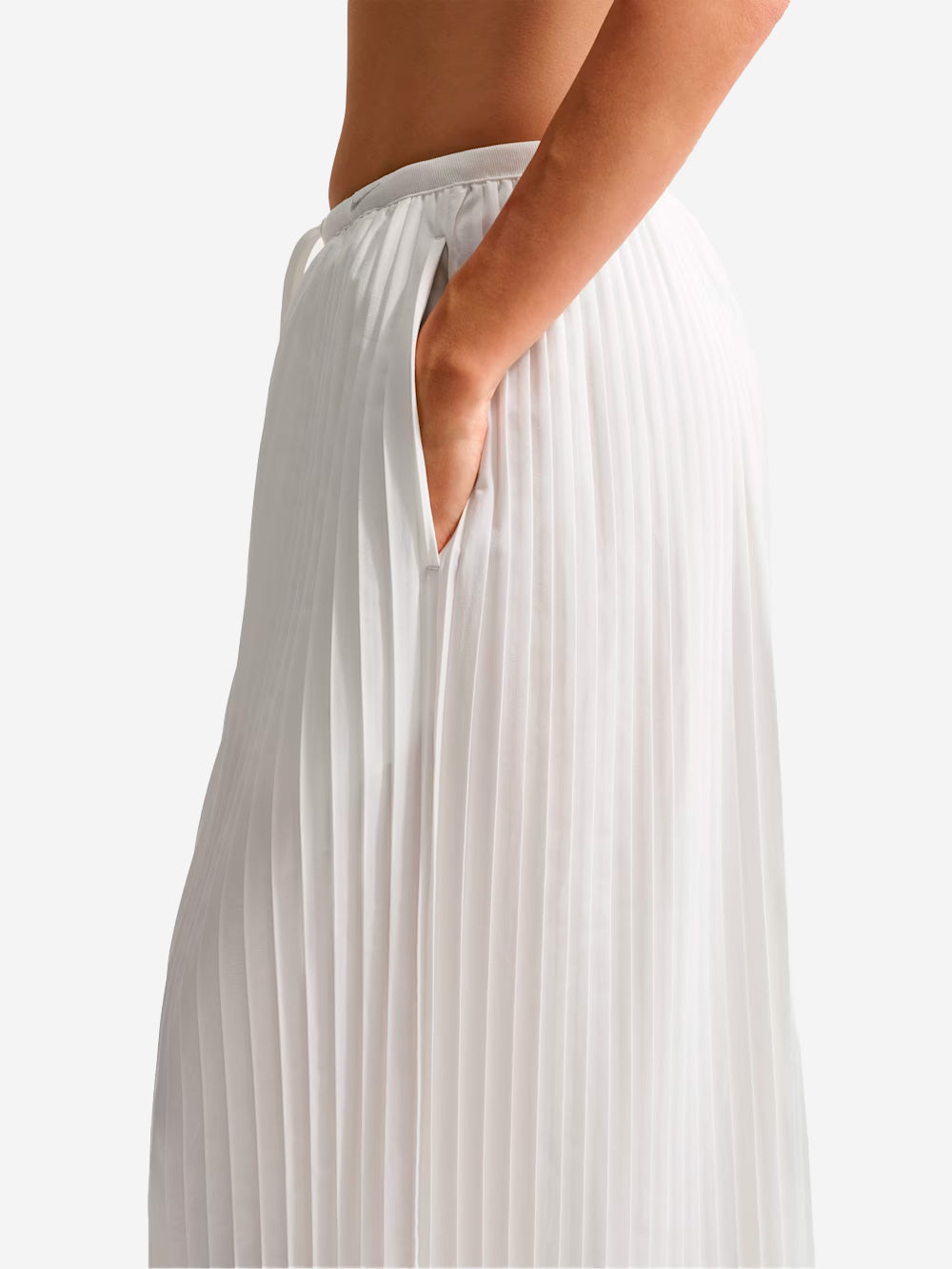 White Taffeta Oversized Culotte Pants Nike оригінал – Купити в Україні – збільшений вид