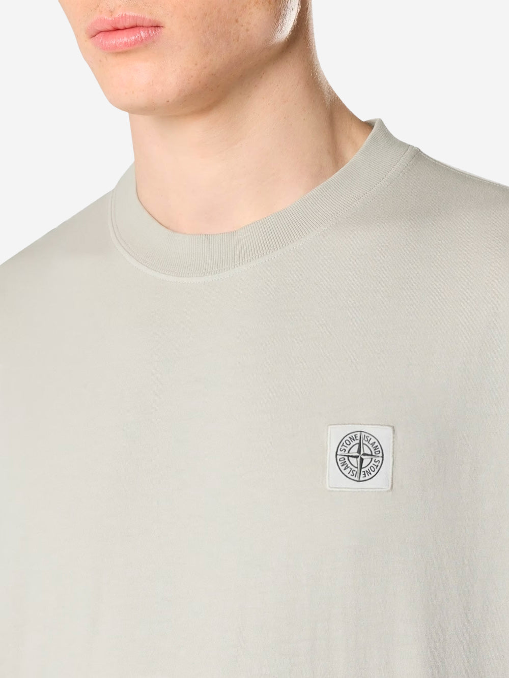 Оригінальна Gray Short Sleeve T-Shirt With Compass Patch Stone island – детальний вид