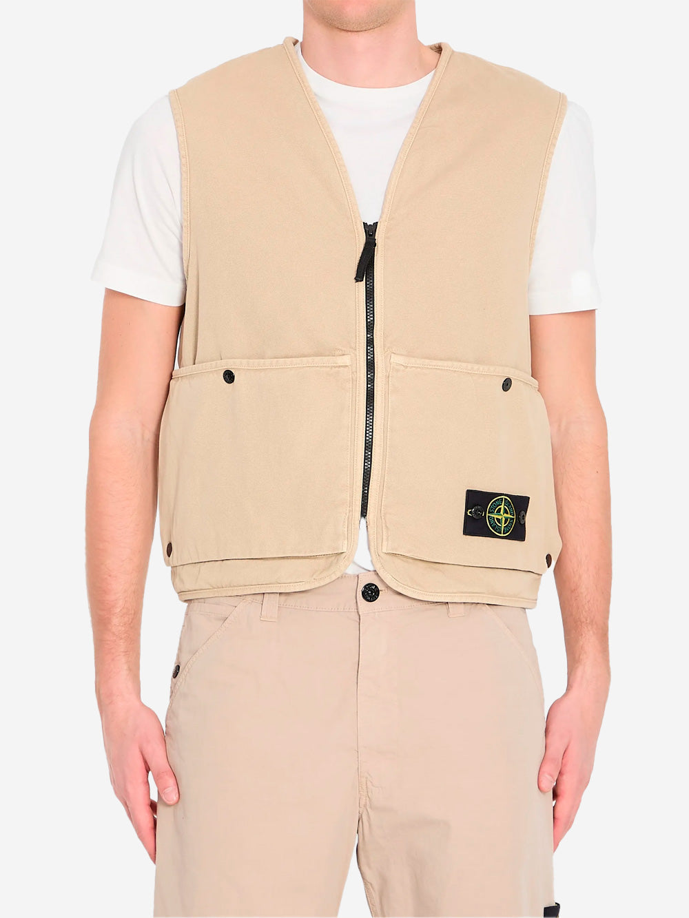 Оригінальна Beige Vest With Zipper And Pockets And Badge Stone island – детальний вид