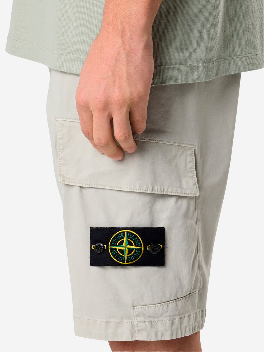 Slim Gray Cargo Shorts With Asymmetrical Seams And Old Effect Stone island – Гарантія оригінальності – детальний вид