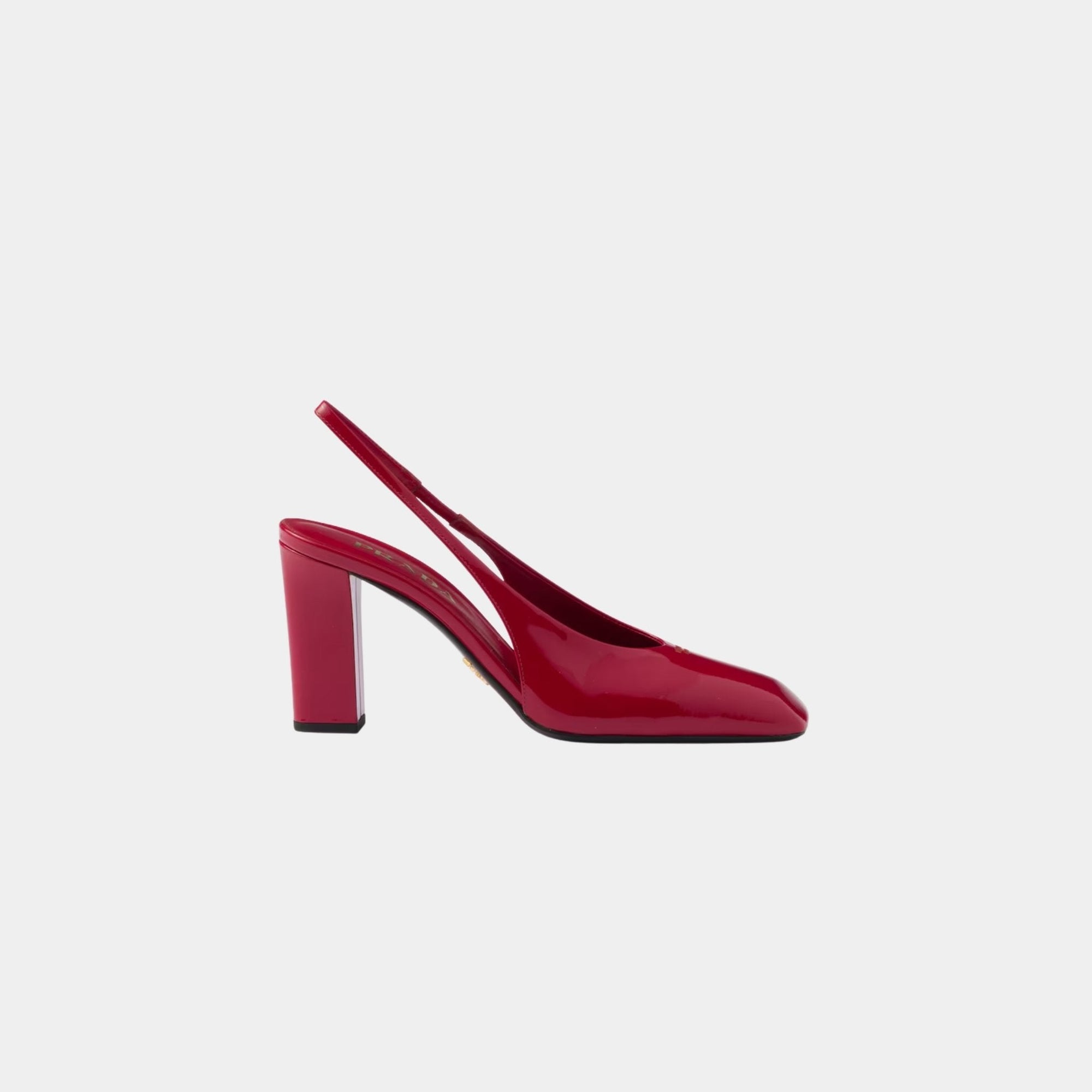 Оригінальна Patent Leather Slingback Pumps With Bound Leather Heel Prada – збільшений вид