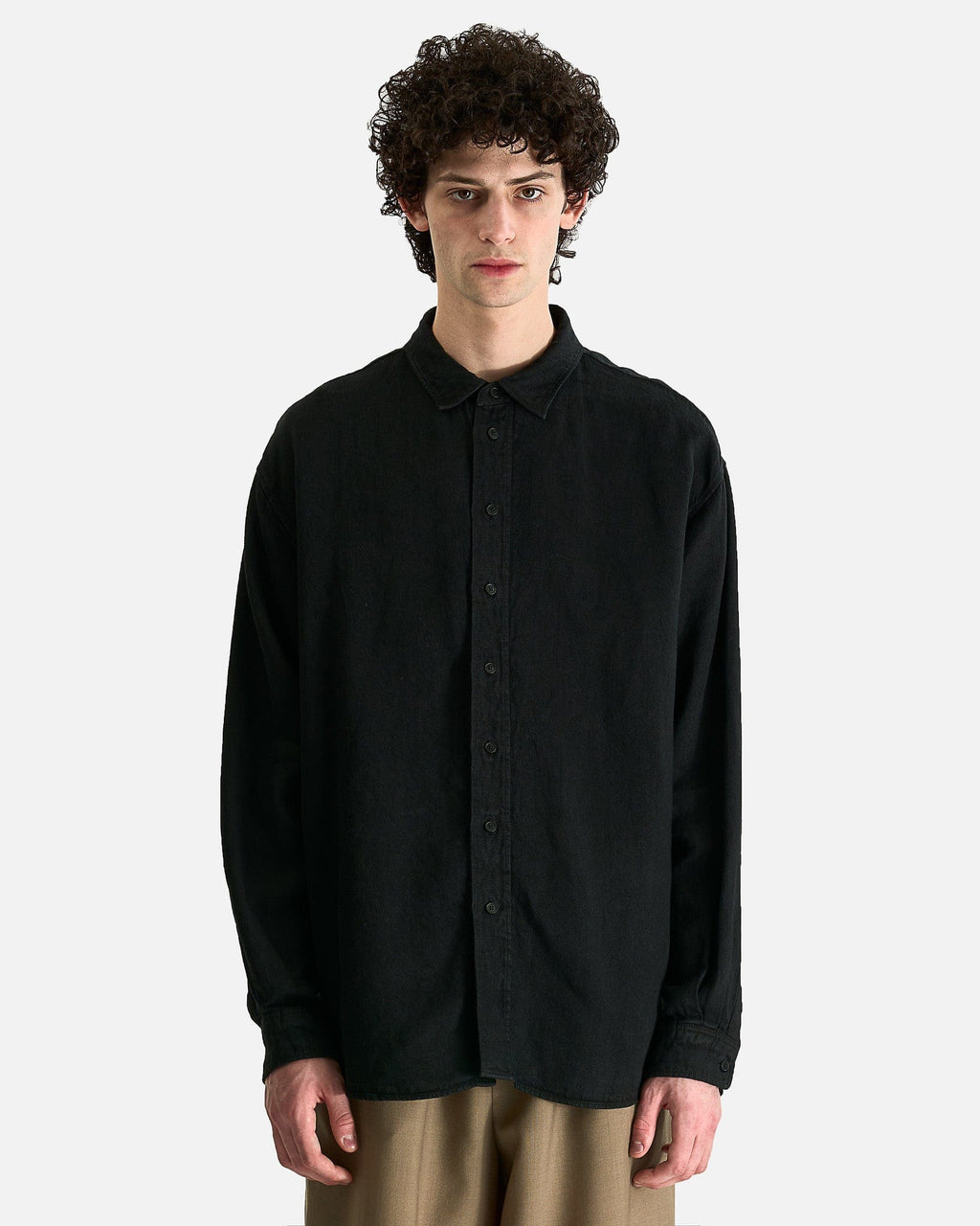 Penn Shirt In Black The row – Гарантія оригінальності – боковий вид