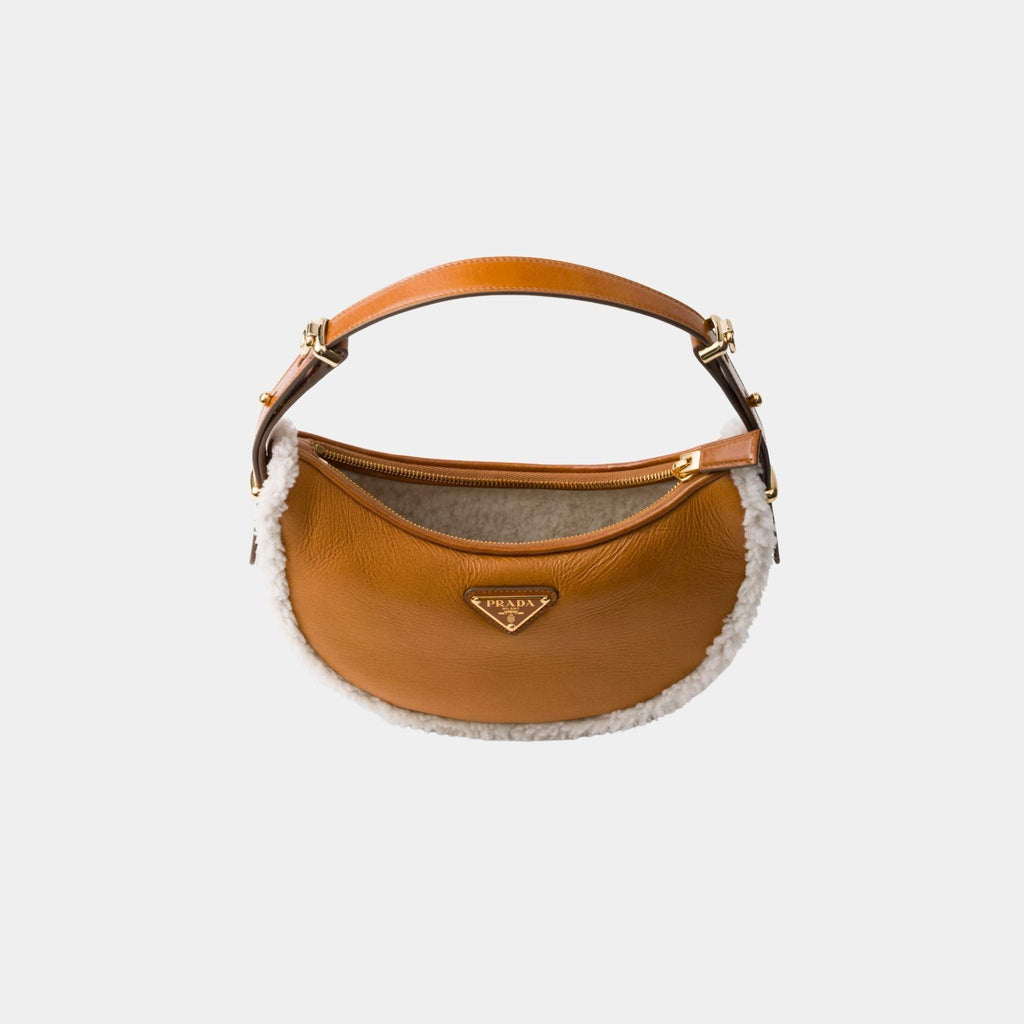 Arque Small Shearling Shoulder Bag Prada оригінал – Купити в Україні – вид ззаду