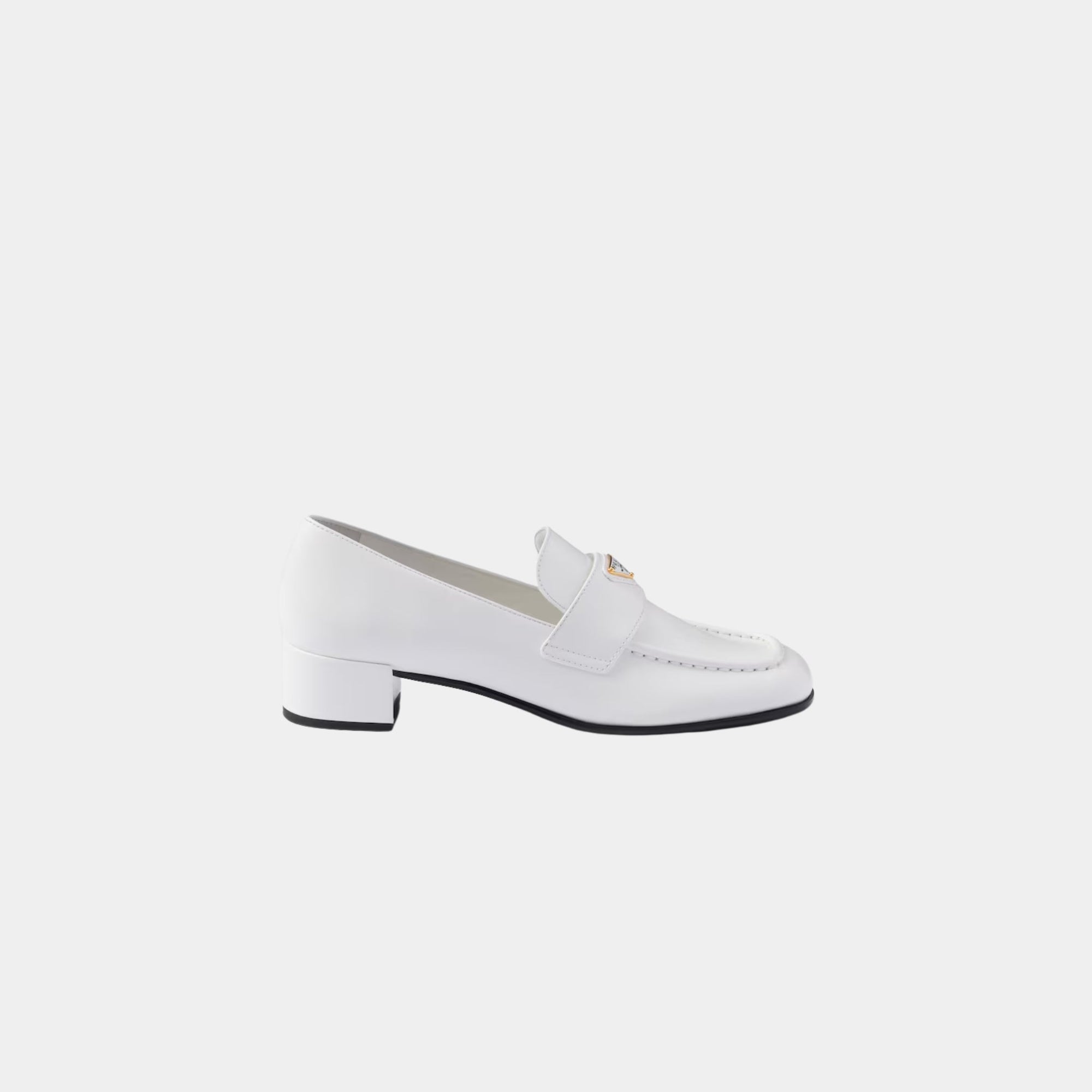 Brushed Leather Heeled Loafers Prada оригінал – Купити в Україні – боковий вид
