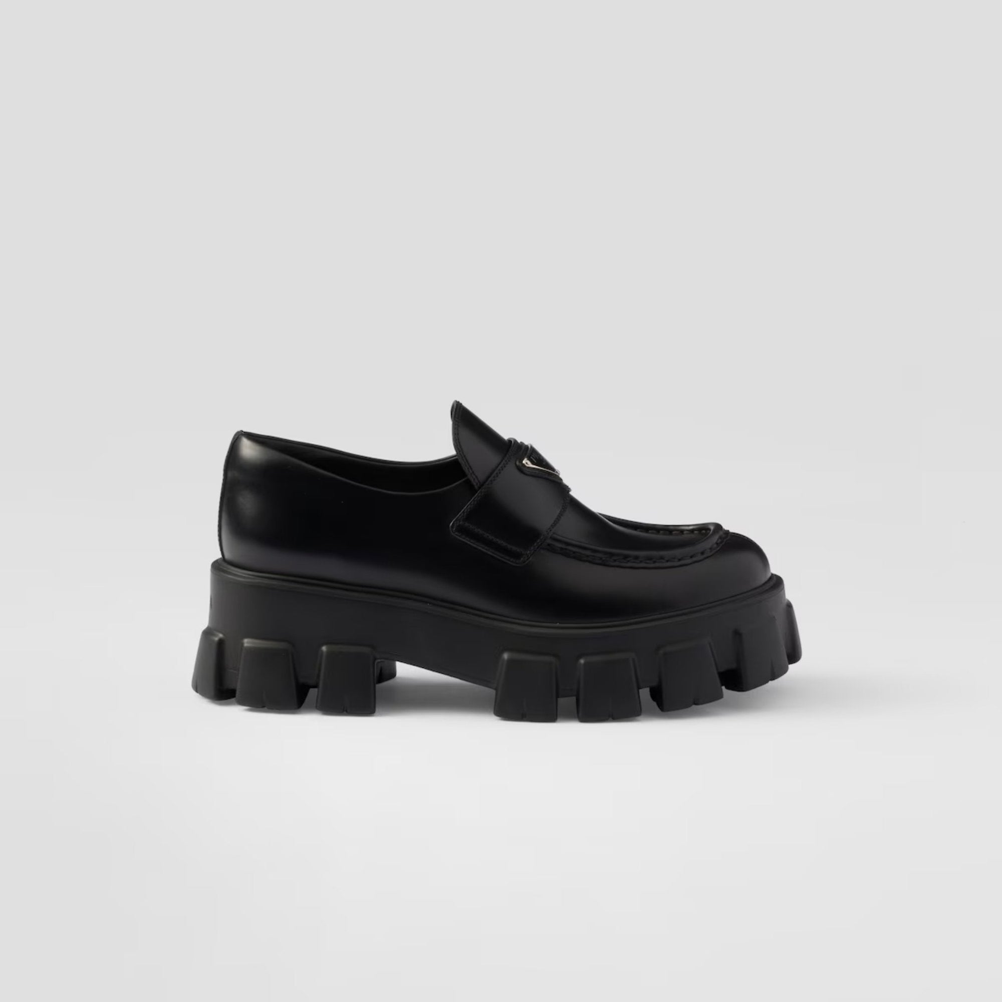 Prada Footwear оригінал | Швидка доставка Україна – боковий вид