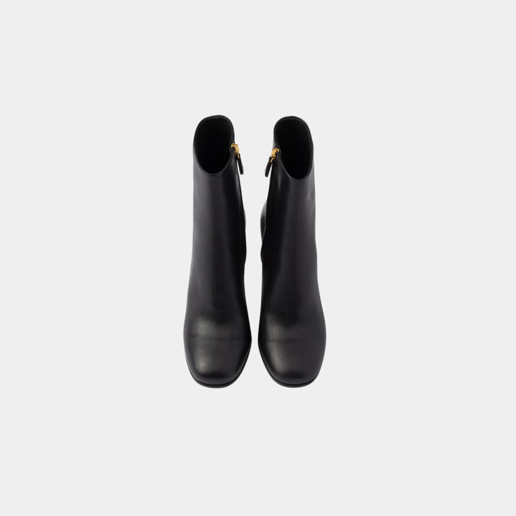 Оригінальна Leather High Heeled Booties Prada – вид ззаду