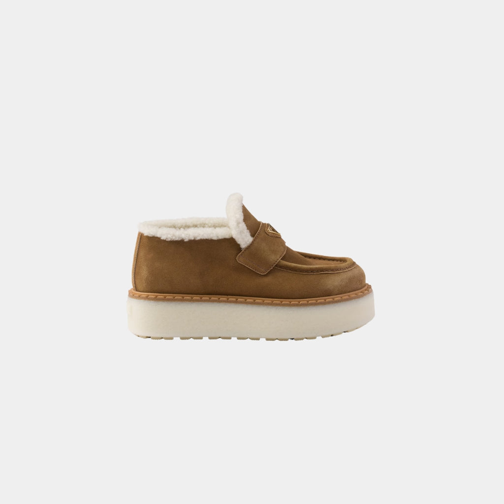 Suede Loafers With Flatform Sole Prada оригінал – Купити в Україні – боковий вид