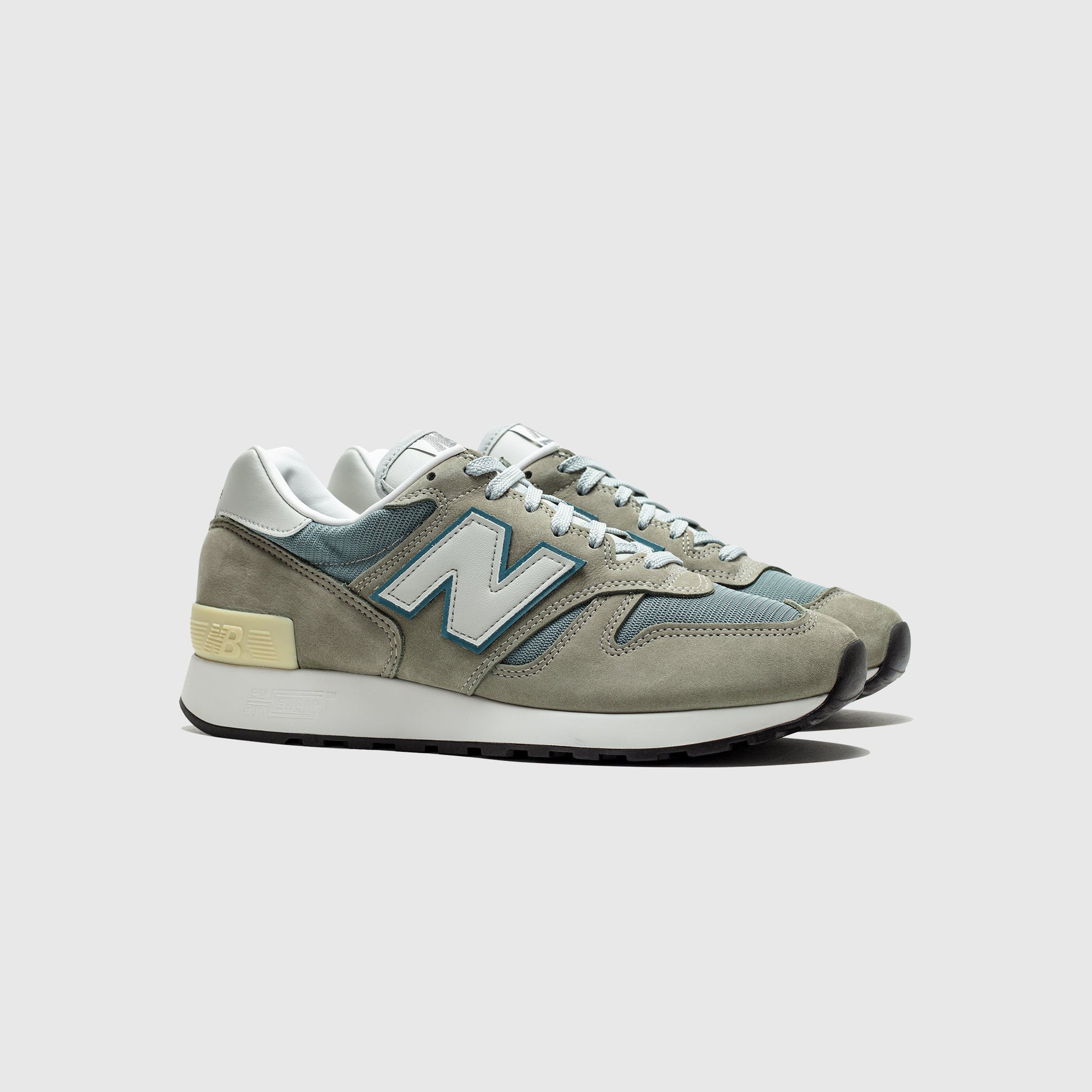U1300jp Made In Usa New balance оригінал – Купити в Україні – вид ззаду