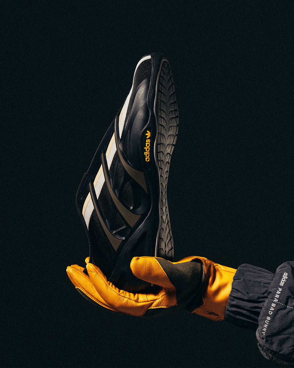 X Bad Bunny X Mercedes Amg Adiracer Gt Lo Adidas – Гарантія оригінальності – вид ззаду
