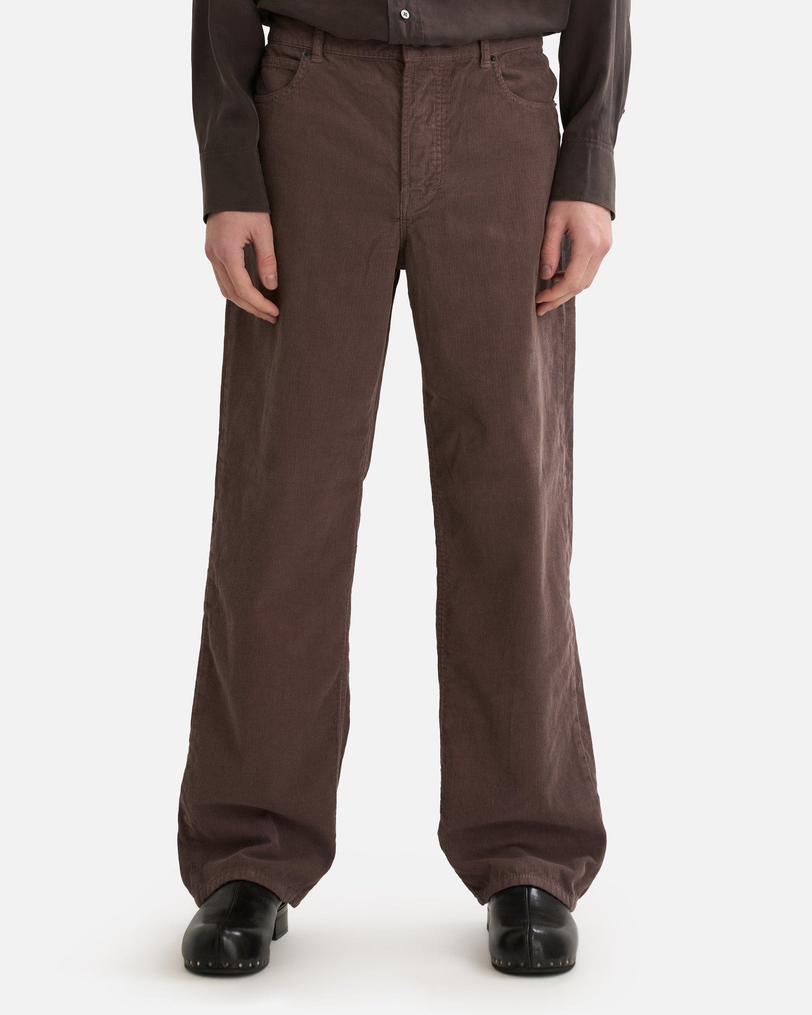 Оригінальна Rossen Pant In Mud The row – боковий вид
