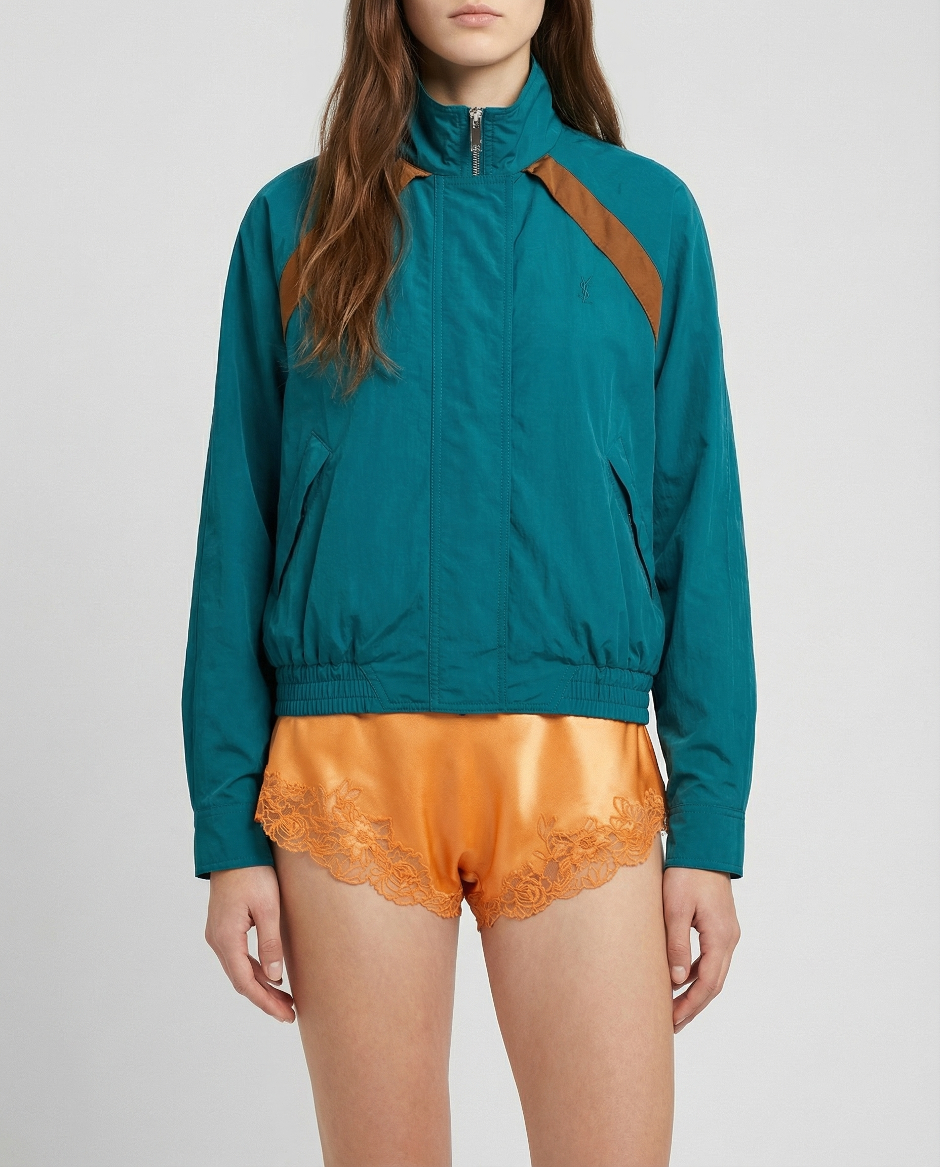Оригінальна Embroidered Silk Crepe Muslin Shorts Saint laurent – вид ззаду