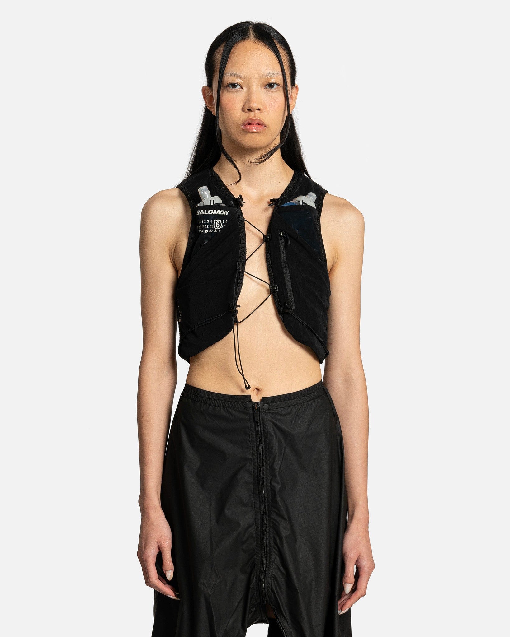 Salomon Adv Skin 5 Vest In Black Maison margiela оригінал – Купити в Україні – боковий вид