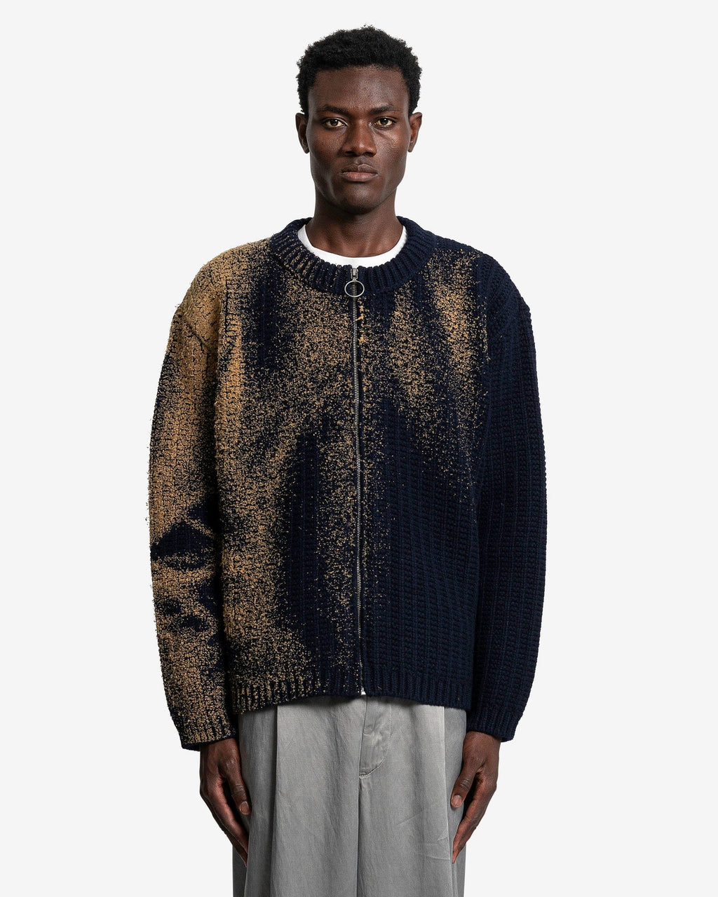 Оригінальна Sandstorm Flock Print Cardigan In Navy Maison margiela – боковий вид