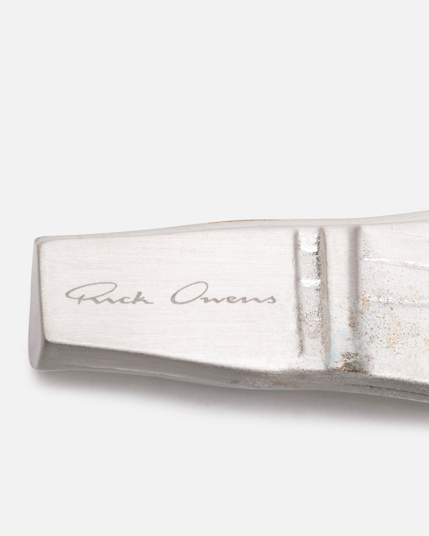 Оригінальна Sarcofago Keychain In Palladio Rick owens – детальний вид