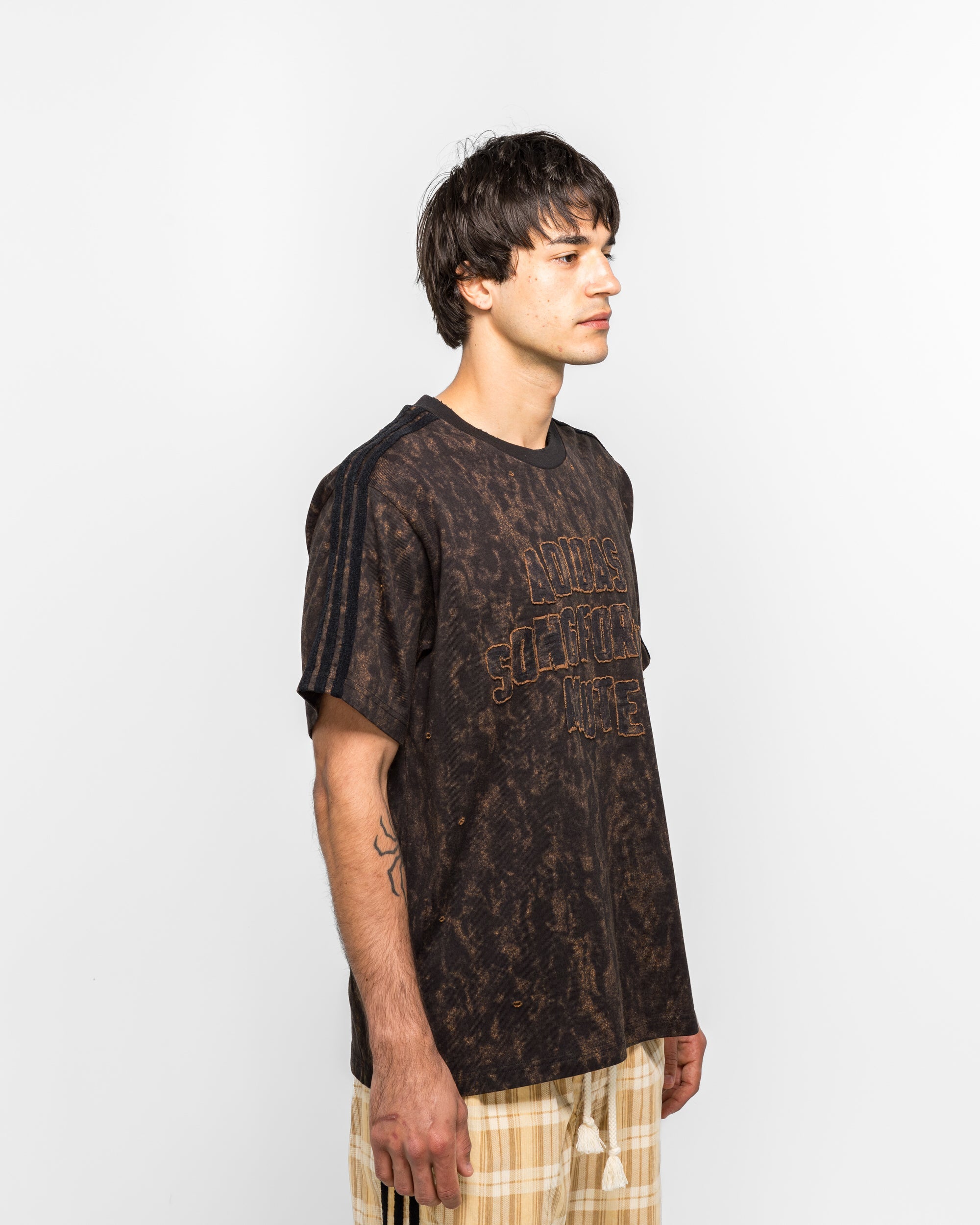 Adi006 Ss Tee X Sftm Adidas – Гарантія оригінальності – детальний вид - ADIDAS