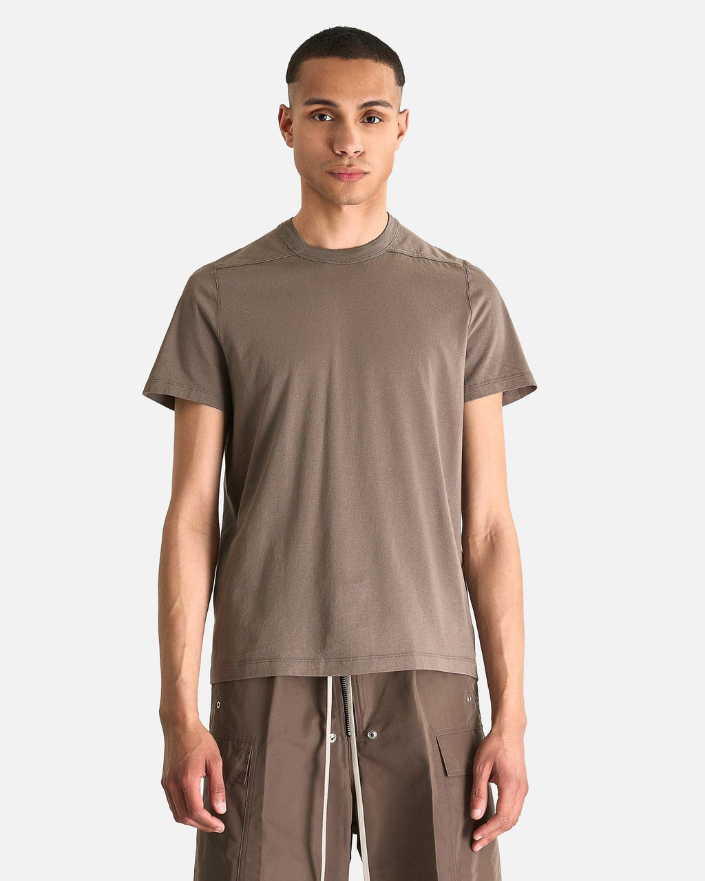 Short Level T In Dust Rick owens – Гарантія оригінальності – боковий вид