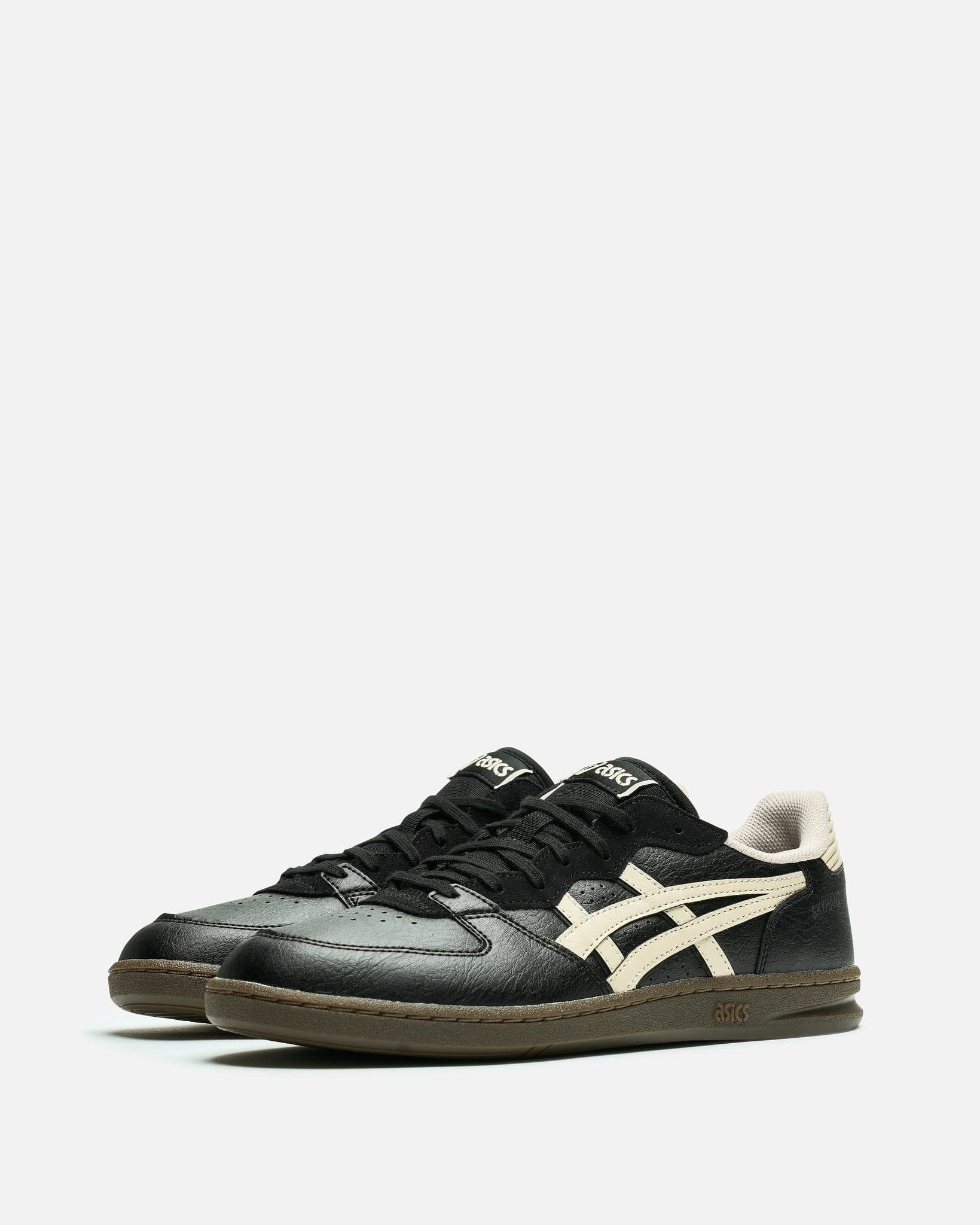 Оригінальна Skyhand Og In Black Asics – вид ззаду