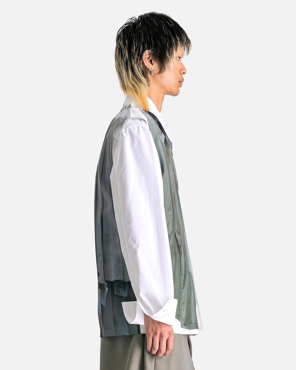 Sleeveless Superimposed Button-Up Shirt In Multi Comme des garcons оригінал – Купити в Україні – вид ззаду
