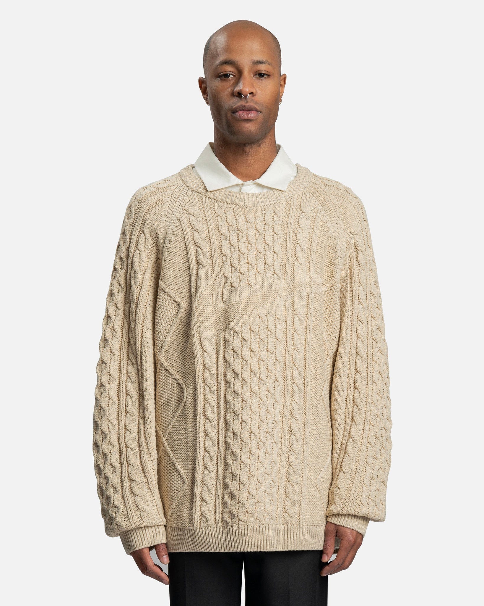 Оригінальна Sportswear Cable Knit Sweater In Rattan Nike – боковий вид