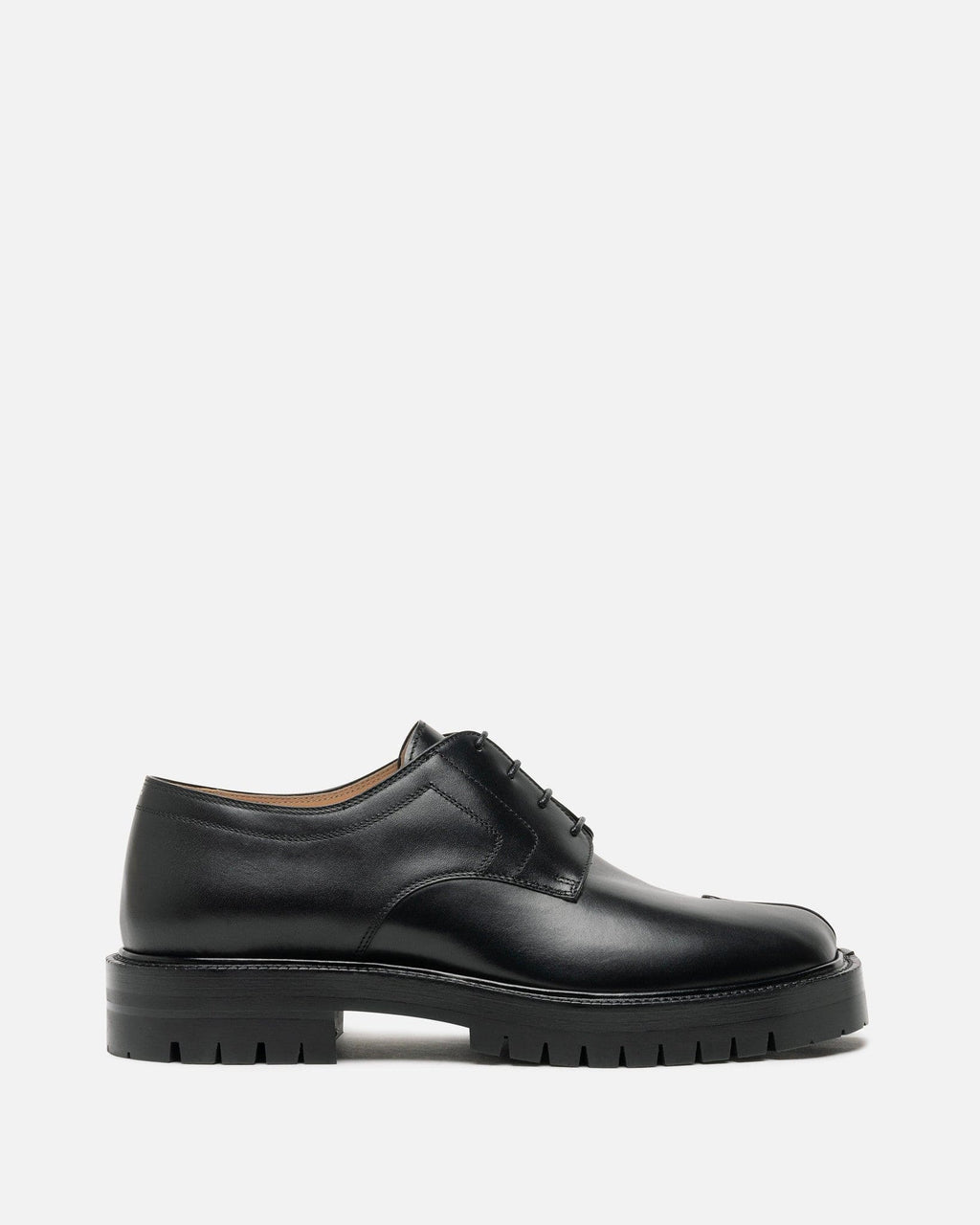 Оригінальна Tabi County Lace-Up Shoe In Black Maison margiela – боковий вид