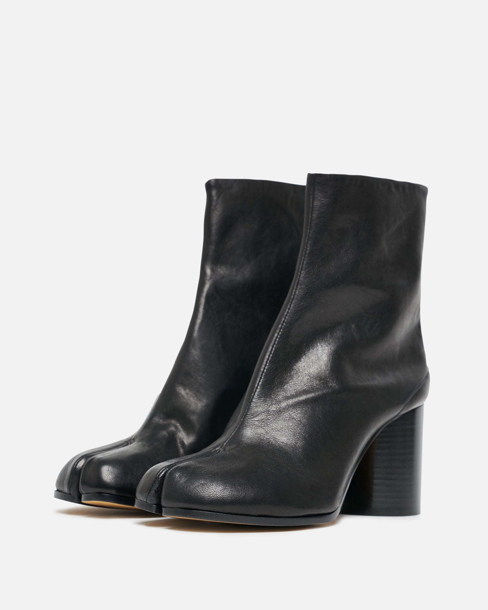 Tabi Leather Ankle Boots In Black Maison margiela оригінал – Купити в Україні – вид ззаду