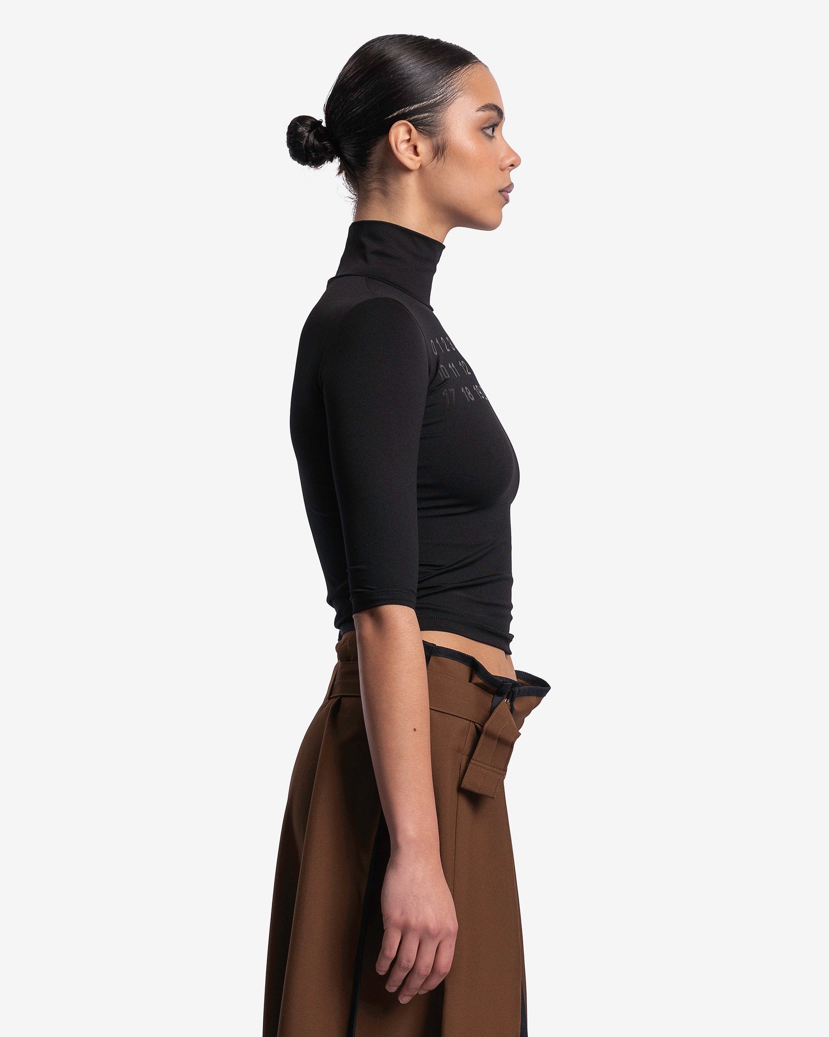 Оригінальна Tonal Numeric Signature Jersey Top In Black Maison margiela – вид ззаду