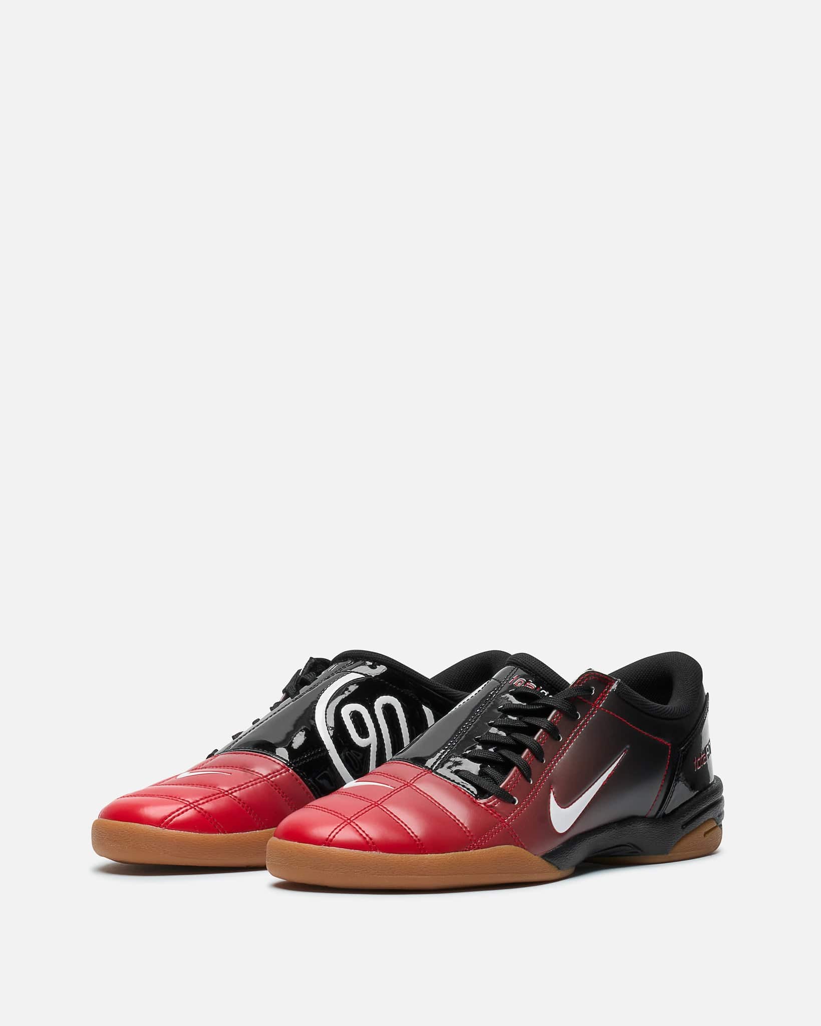 Оригінальна Total 90 In Black Nike – вид ззаду