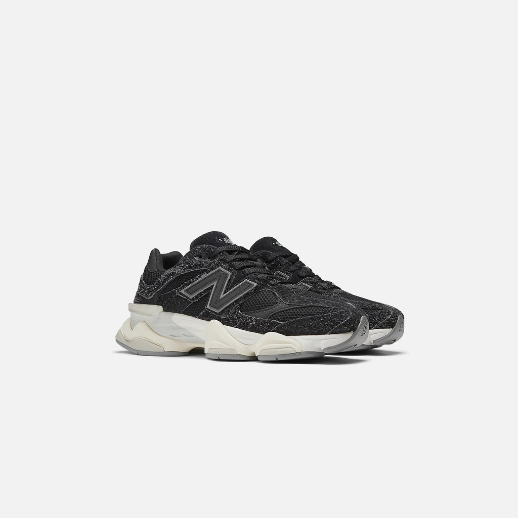Оригінальна 9060 Black New balance – детальний вид