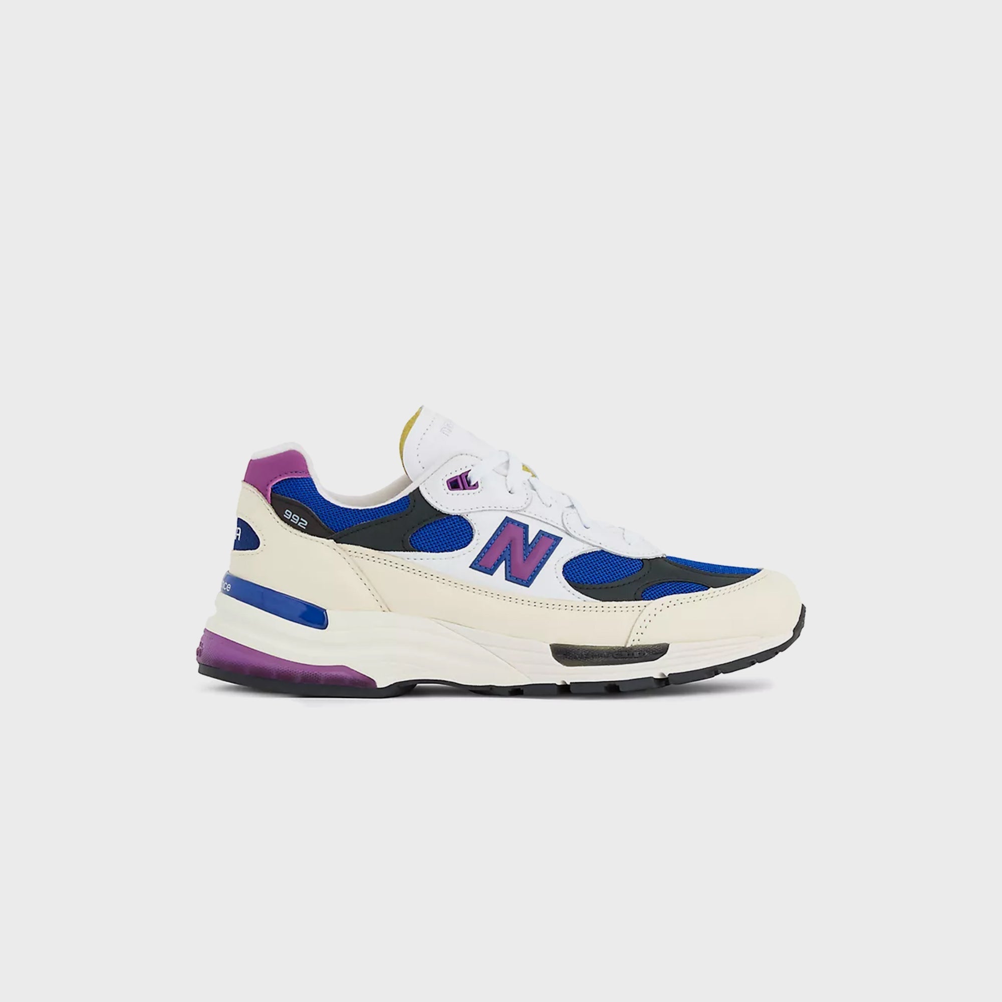 Оригінальна Made In Usa 992 White New balance – боковий вид