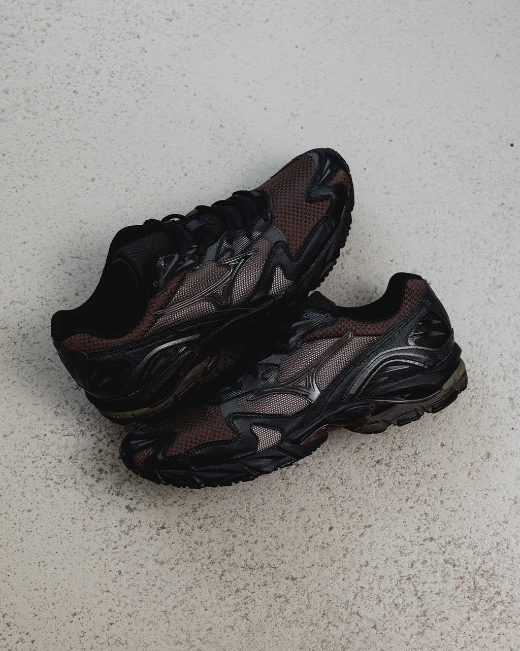 X Vainl Archive Wave Rider 10 Mizuno оригінал – Купити в Україні – вид ззаду
