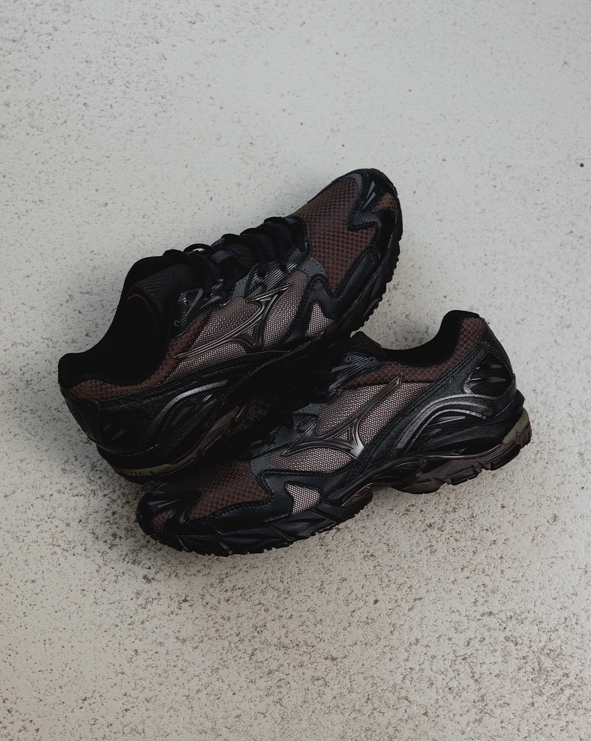 X Vainl Archive Wave Rider 10 Mizuno оригінал – Купити в Україні – вид ззаду