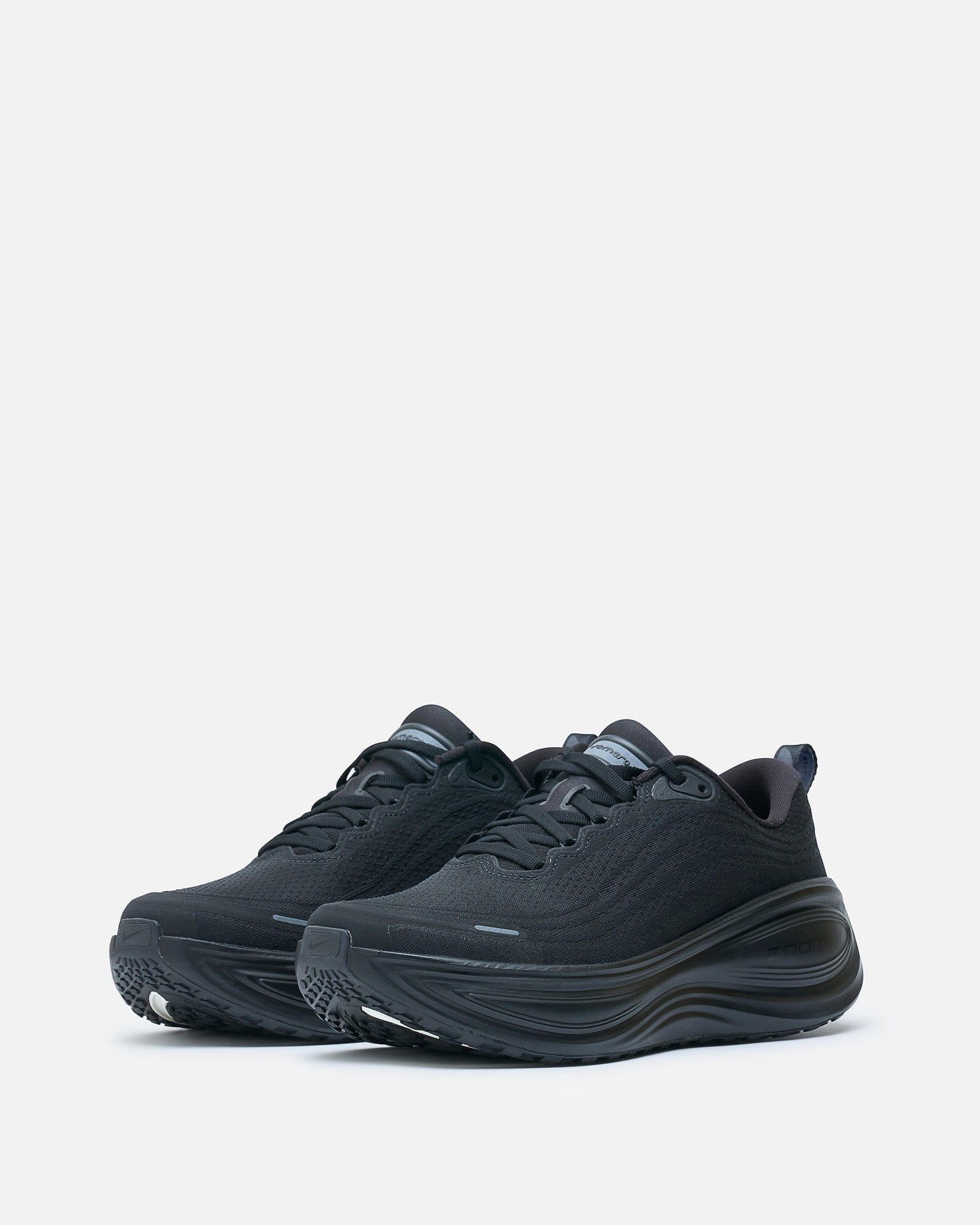 Vomero Plus Qs Black Nike – Гарантія оригінальності – вид ззаду