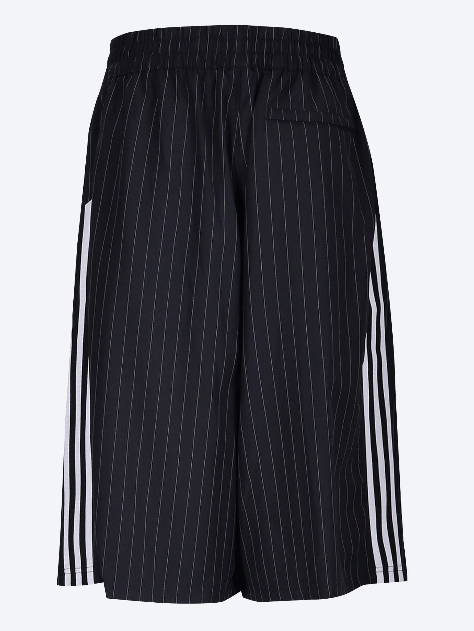 Оригінальна Wc Pinst Shorts Adidas – детальний вид