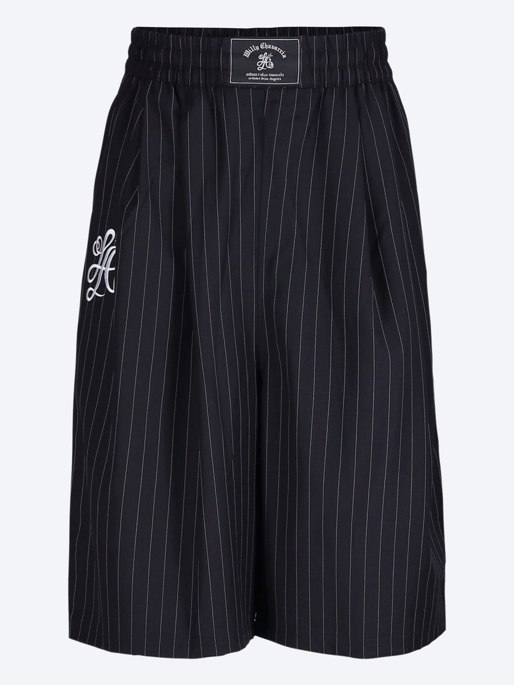 Оригінальна Wc Pinst Shorts Adidas – боковий вид