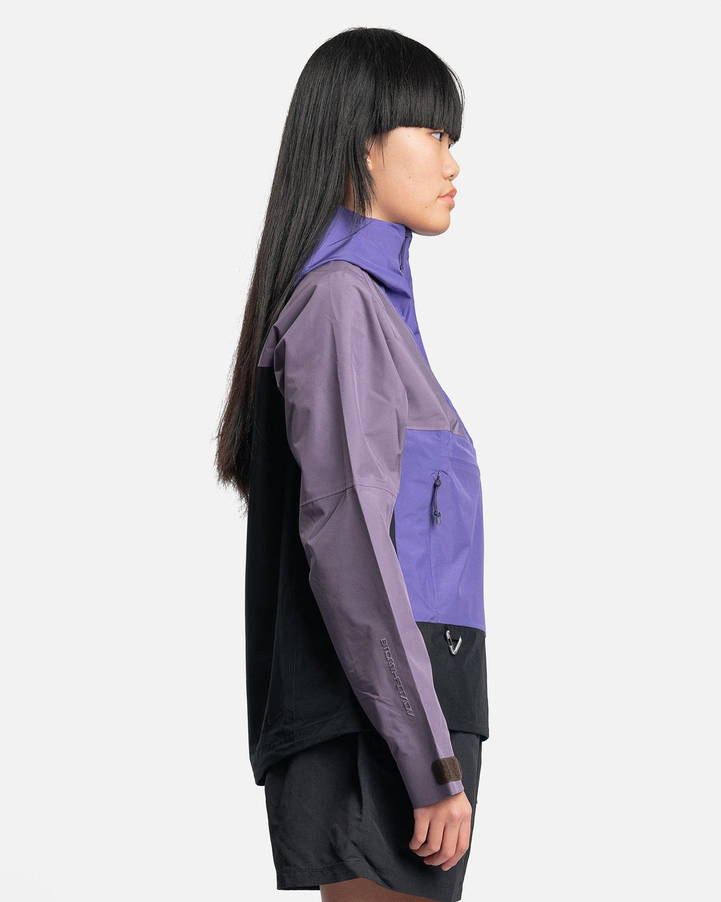 Womens Acg Cascade Rain Jacket In Dark Iris Nike оригінал – Купити в Україні – вид ззаду