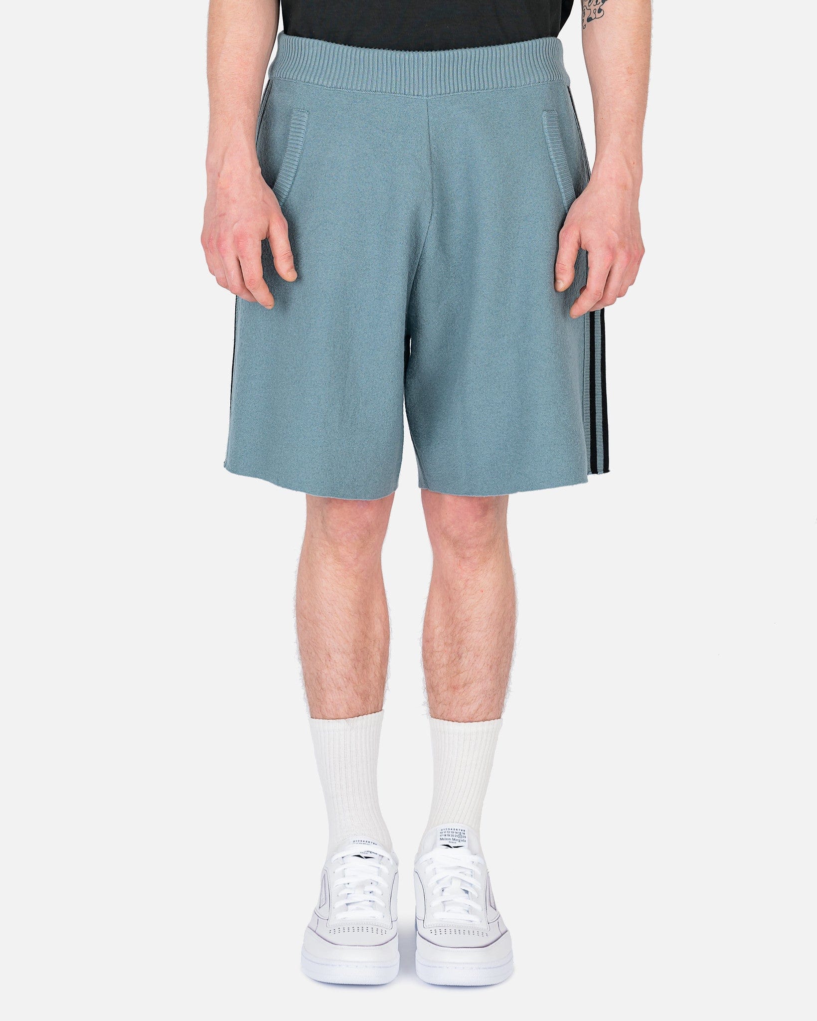 Wool Shorts In Slate Blue Maison margiela оригінал – Купити в Україні – боковий вид