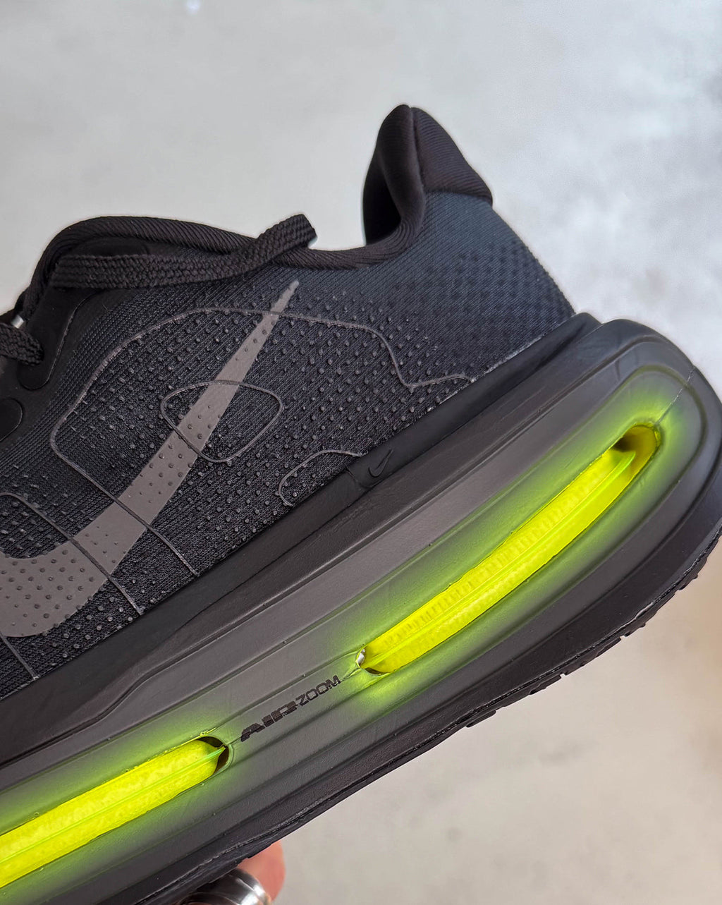Оригінальна Vomero Premium Nike – детальний вид