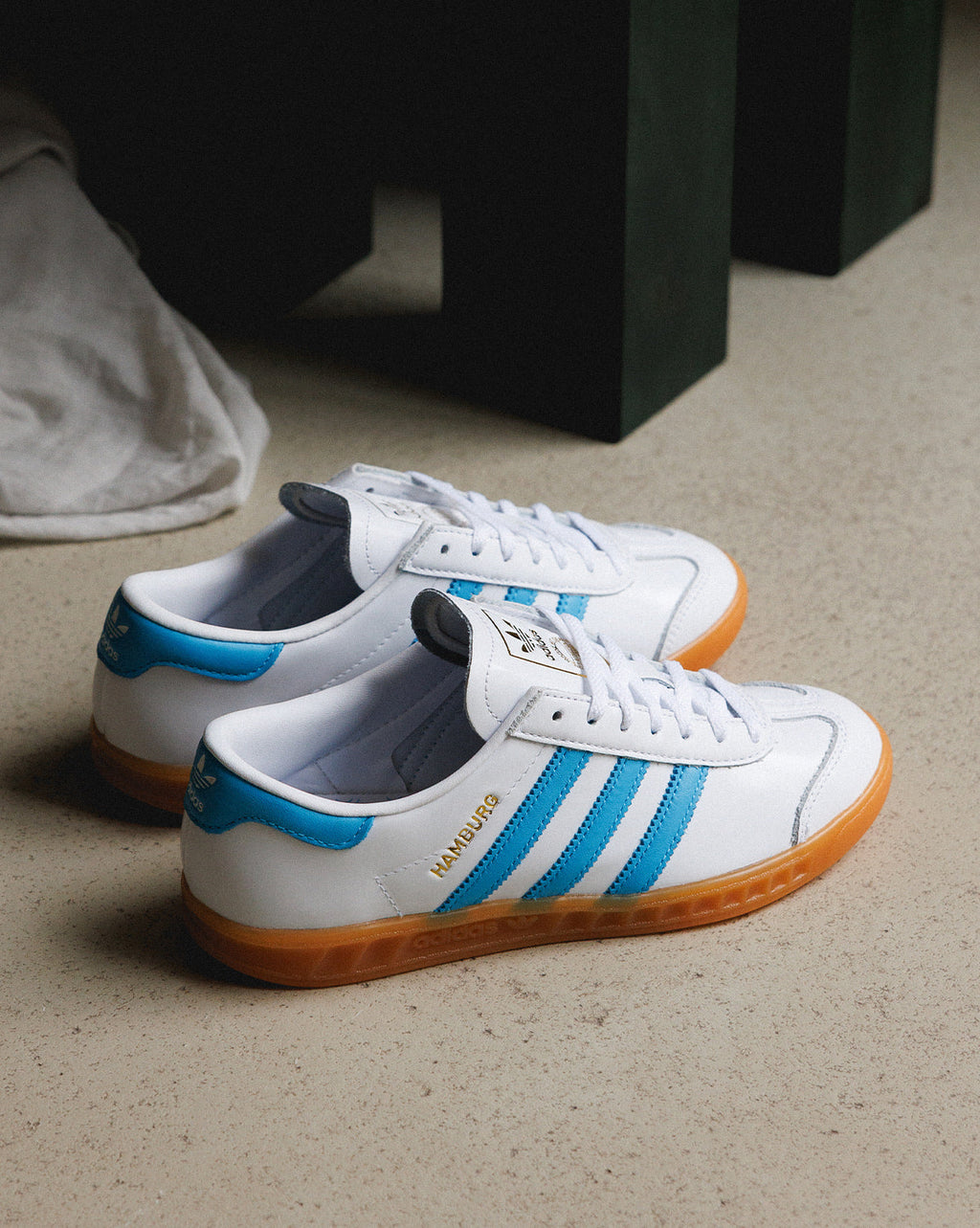 Оригінальна Hamburg W Adidas – вид ззаду