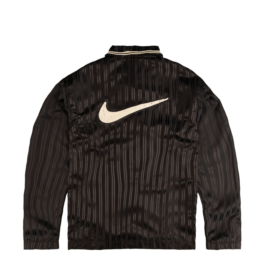 Nike Outerwear оригінал | Швидка доставка Україна – вид ззаду