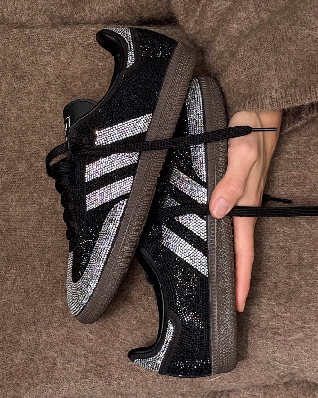 Оригінальна Samba Og W *rhinestone* Adidas – вид ззаду