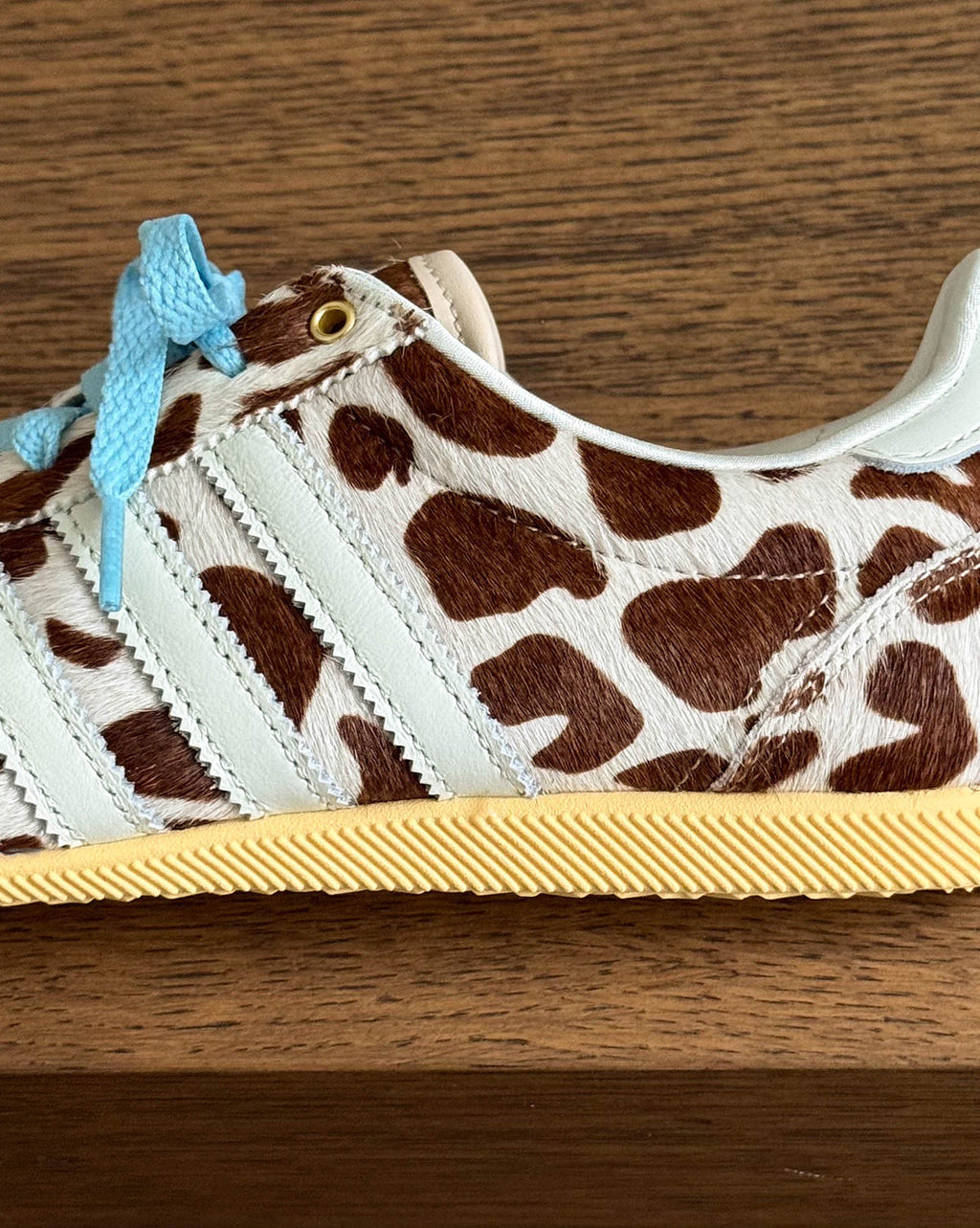 Оригінальна Japan W *giraffe* Adidas – детальний вид